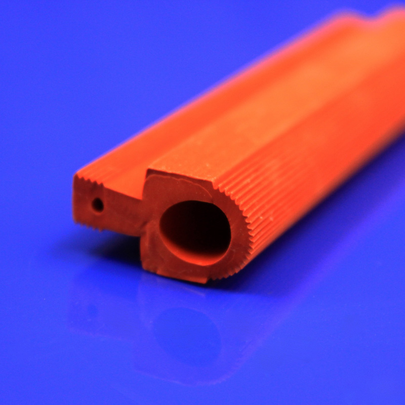 在中國硅膠密封條依然還有很好的前景！